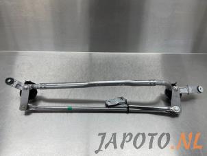 Używane Mechanizm wycieraczki Toyota Land Cruiser (J15) 2.8 D-4D 16V Cena € 96,74 Z VAT oferowane przez Japoto Parts B.V.
