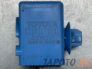 Używane Modul keyless vehicle Toyota Land Cruiser (J15) 2.8 D-4D 16V Cena € 18,09 Z VAT oferowane przez Japoto Parts B.V.