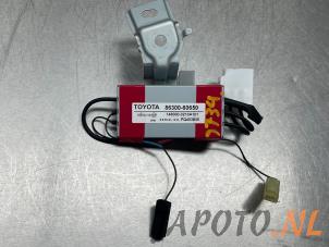 Usagé Antenne amplificateur Toyota Land Cruiser (J15) 2.8 D-4D 16V Prix € 42,29 Prix TTC proposé par Japoto Parts B.V.