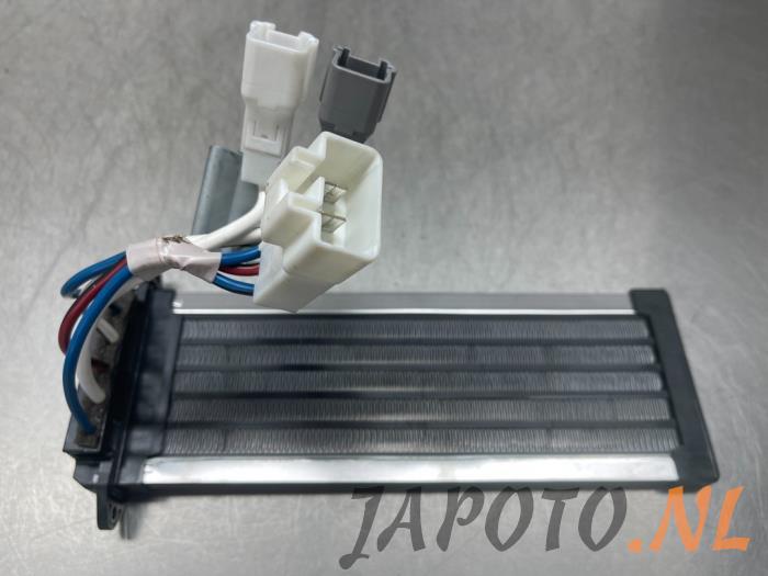 Begagnade Värmeelement Toyota Land Cruiser (J15) 2.8 D-4D 16V Pris € 44,46 Inklusive moms erbjuds av Japoto Parts B.V.