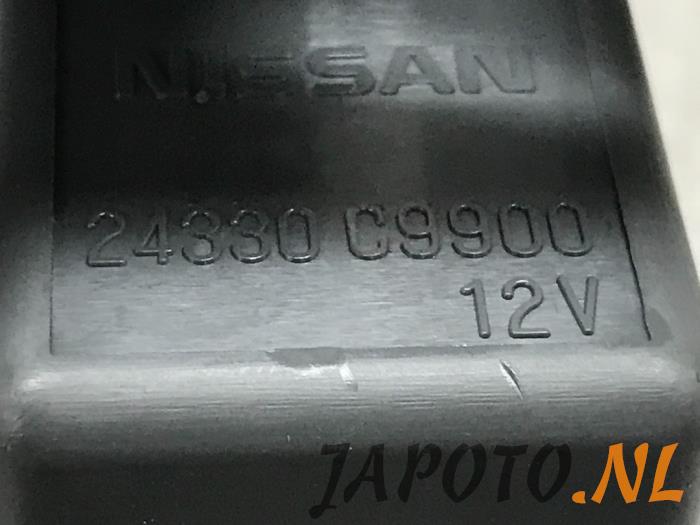 Relay from a Nissan Murano (Z51) 3.5 V6 24V 4x4 2008
