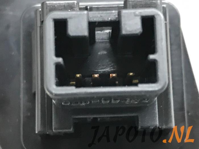 Panic lighting switch from a Nissan Murano (Z51) 3.5 V6 24V 4x4 2008