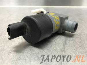 Usados Bomba de limpiaparabrisas delante Nissan Qashqai (J11) 1.5 dCi DPF Precio € 19,95 Norma de margen ofrecido por Japoto Parts B.V.