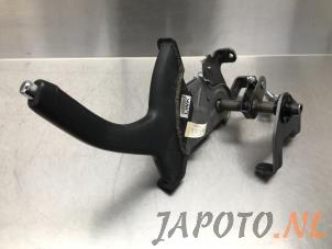 Used Parking brake lever Kia Sportage (SL) 2.0 CVVT 16V 4x2 Price € 39,95 Margin scheme offered by Japoto Parts B.V.