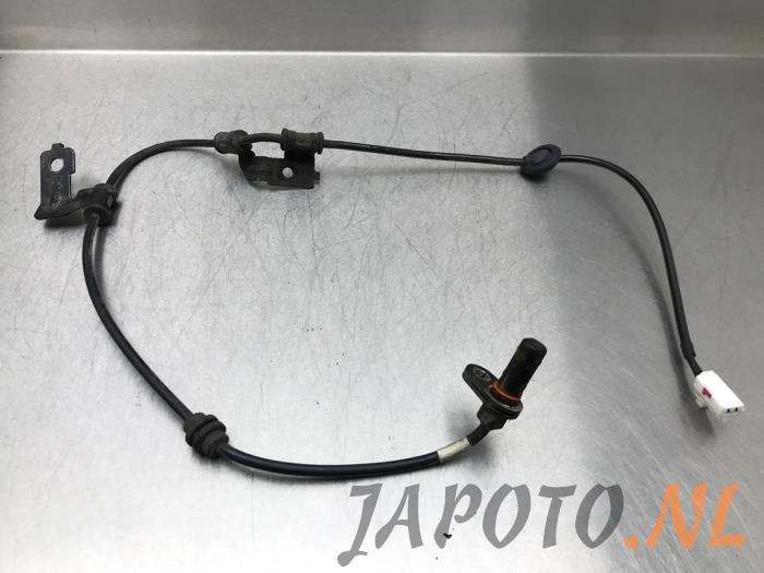 Begagnade ABS-sensor Kia Carens IV (RP) 1.6 GDI 16V Pris € 52,45 Marginaltabell erbjuds av Japoto Parts B.V.