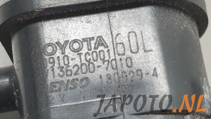 Soupape vide d'un Toyota Yaris III (P13) 1.5 16V Hybrid 2019