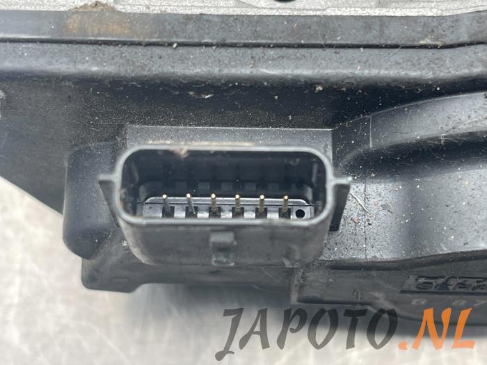 Throttle body Nissan Murano 3.5 V6 24V 4x4 SERA52601 VQ35DE