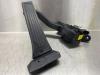 Accelerator pedal from a Kia Carens IV (RP), 2013 1.6 GDI 16V, MPV, Petrol, 1.591cc, 99kW (135pk), FWD, G4FD, 2013-03 / 2016-08, RPC5P1; RPC5P2; RPC7P1; RPC7P2 2013