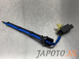 Używane Czujnik temperatury wewnetrznej Kia Carens IV (RP) 1.6 GDI 16V Cena € 14,95 Procedura marży oferowane przez Japoto Parts B.V.