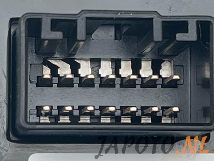 Light switch from a Kia Picanto (JA) 1.0 12V 2017