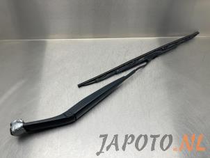 Gebrauchte Scheibenwischerarm vorne Kia Picanto (JA) 1.0 12V Preis € 24,95 Margenregelung angeboten von Japoto Parts B.V.