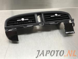Usagé Grille aération tableau de bord Kia Picanto (JA) 1.0 12V Prix € 39,99 Règlement à la marge proposé par Japoto Parts B.V.
