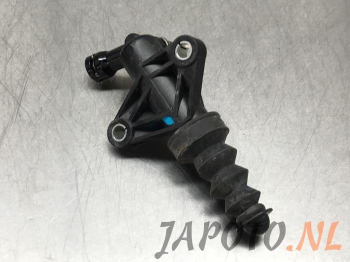 Clutch slave cylinder Suzuki Baleno 1.2 Dual Jet 16V Hybrid