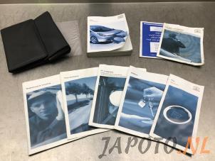 Used Instruction Booklet Toyota Prius (NHW20) 1.5 16V Price € 19,00 Margin scheme offered by Japoto Parts B.V.