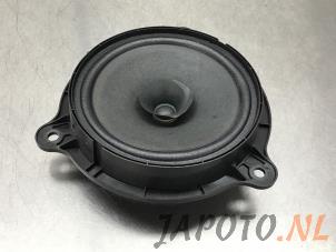 Usagé Haut-parleur Nissan Note (E12) 1.2 68 Prix € 19,99 Règlement à la marge proposé par Japoto Parts B.V.