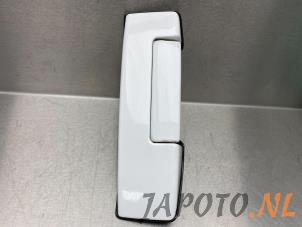 Used Rear door handle 4-door, right Nissan NV 200 Evalia (M20M) 1.6 16V Price € 19,95 Margin scheme offered by Japoto Parts B.V.