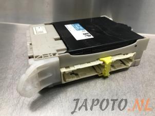 Usagé Boîte à fusibles Toyota Land Cruiser (J15) 3.0 D-4D-F 16V Van Prix € 181,44 Prix TTC proposé par Japoto Parts B.V.