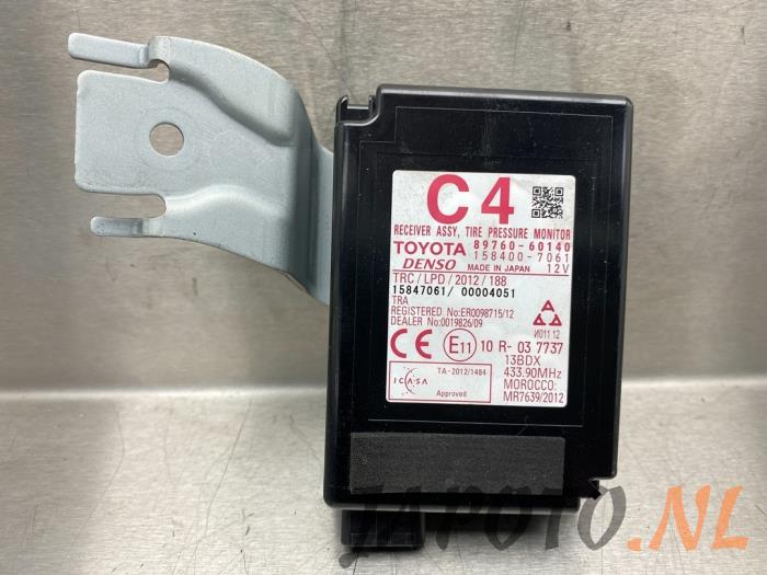 Begagnade Däcktrycksmodul Toyota Land Cruiser (J15) 3.0 D-4D-F 16V Van Pris € 63,46 Inklusive moms erbjuds av Japoto Parts B.V.