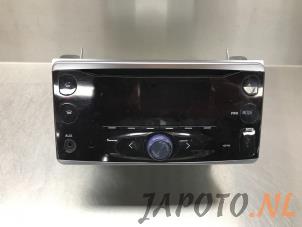 Używane Radioodtwarzacz CD Toyota Land Cruiser (J15) 3.0 D-4D-F 16V Van Cena € 301,29 Z VAT oferowane przez Japoto Parts B.V.