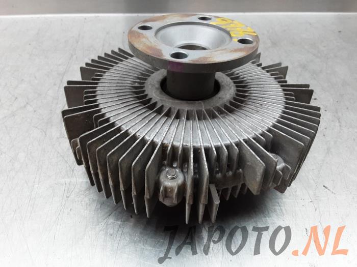 Gebrauchte RI Scheibe Intelligent Toyota Land Cruiser (J15) 3.0 D-4D-F 16V Van Preis € 95,23 Mit Mehrwertsteuer angeboten von Japoto Parts B.V.