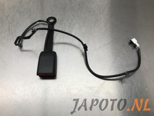 Used Front seatbelt buckle, left Nissan Note (E12) 1.2 68 Price € 14,95 Margin scheme offered by Japoto Parts B.V.