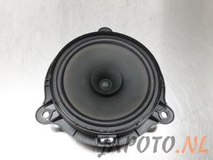 Used Speaker Nissan Note (E12) 1.2 68 Price € 19,99 Margin scheme offered by Japoto Parts B.V.