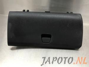 Used Glovebox Toyota Aygo (B40) 1.0 12V VVT-i Price € 49,95 Margin scheme offered by Japoto Parts B.V.