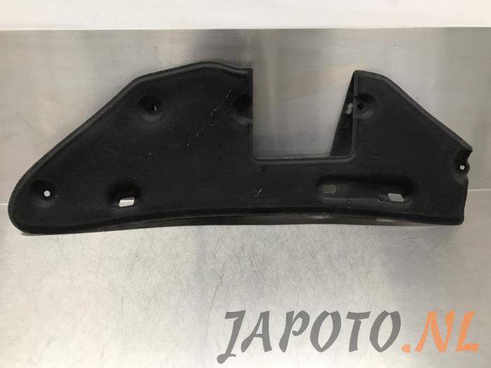 Wygluszenie pokrywy silnika z Toyota Aygo (B40) 1.0 12V VVT-i 2018