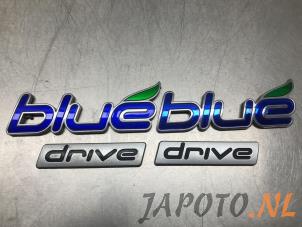Usados Emblema Hyundai iX20 (JC) 1.4i 16V Precio € 14,95 Norma de margen ofrecido por Japoto Parts B.V.