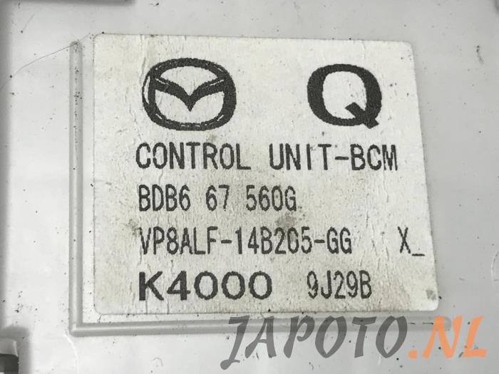Fuse box from a Mazda 3 (BL12/BLA2/BLB2) 1.6i MZR 16V 2010