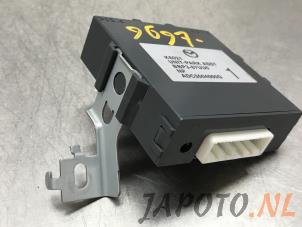 Usagé Ordinateur aide au stationnement Mazda 3 (BL12/BLA2/BLB2) 1.6i MZR 16V Prix € 74,95 Règlement à la marge proposé par Japoto Parts B.V.