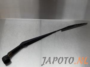 Used Front wiper arm Mitsubishi Space Star (A0) 1.0 12V Price € 14,99 Margin scheme offered by Japoto Parts B.V.