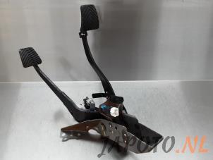 Używane Zestaw pedalów Mitsubishi Space Star (A0) 1.0 12V Cena € 19,99 Procedura marży oferowane przez Japoto Parts B.V.