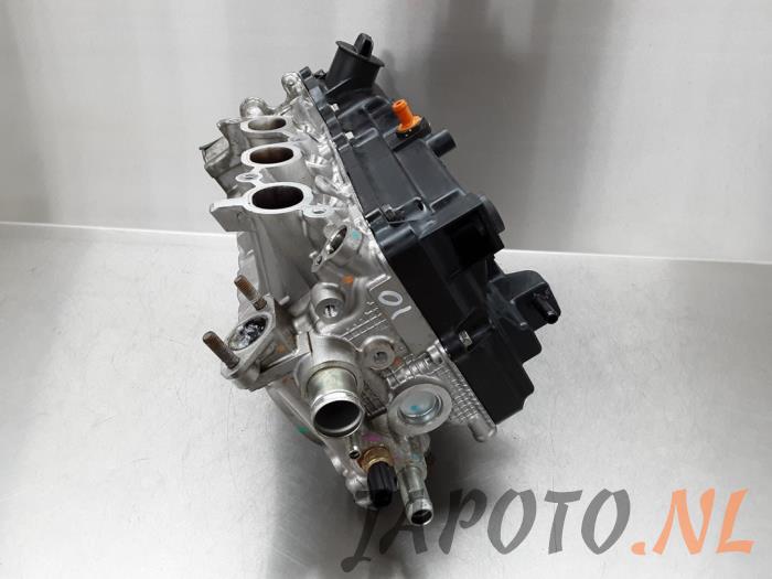 Cylinder head from a Mitsubishi Space Star (A0) 1.0 12V 2018