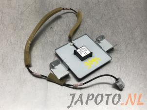 Used GPS antenna Toyota Prius (NHW20) 1.5 16V Price € 25,00 Margin scheme offered by Japoto Parts B.V.