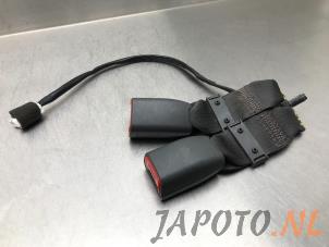 Used Rear seatbelt buckle, left Chevrolet Spark 1.0 16V Price € 14,95 Margin scheme offered by Japoto Parts B.V.