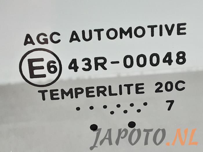 Rear door window 4-door door, rear right from a Toyota Aygo (B40) 1.0 12V VVT-i 2017