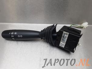 Usagé Commutateur lumière Chevrolet Spark 1.0 16V Bifuel Prix € 19,95 Règlement à la marge proposé par Japoto Parts B.V.