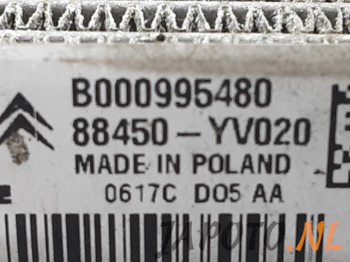 Air conditioning radiator from a Toyota Aygo (B40) 1.0 12V VVT-i 2017