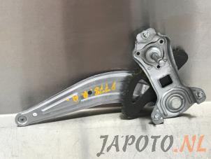 Usagé Moteur lève vitre arrière droit Kia Picanto (TA) 1.0 12V Prix € 29,95 Règlement à la marge proposé par Japoto Parts B.V.