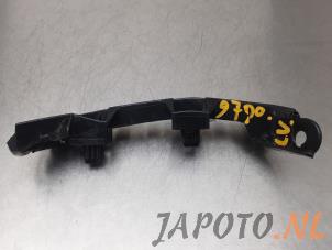 Used Front bumper bracket, left Honda Jazz (GK) 1.5 VTEC 16V Price € 14,95 Margin scheme offered by Japoto Parts B.V.