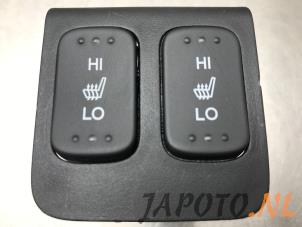 Used Seat heating switch Honda Jazz (GK) 1.5 VTEC 16V Price € 19,95 Margin scheme offered by Japoto Parts B.V.