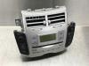 Radio CD player from a Toyota Yaris II (P9) 1.3 16V VVT-i 2006