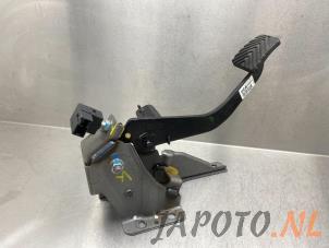 Used Clutch pedal Kia Rio III (UB) 1.2 CVVT 16V Price € 39,95 Margin scheme offered by Japoto Parts B.V.