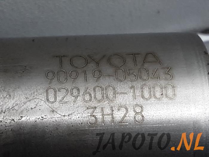 Kurbelwelle Sensor van een Toyota Yaris II (P9) 1.3 16V VVT-i 2006