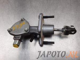 Used Clutch master cylinder Honda Jazz (GK) 1.5 VTEC 16V Price € 39,95 Margin scheme offered by Japoto Parts B.V.