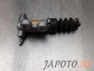 Used Clutch slave cylinder Honda Jazz (GK) 1.5 VTEC 16V Price € 29,95 Margin scheme offered by Japoto Parts B.V.