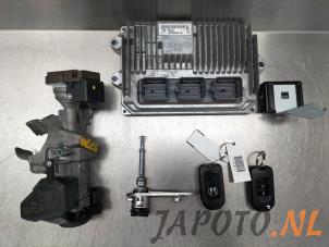 Used Ignition lock + computer Honda Jazz (GK) 1.5 VTEC 16V Price € 349,95 Margin scheme offered by Japoto Parts B.V.