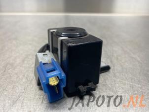 Used Alarm relay Mitsubishi Pajero Canvas Top (V6/7) 3.2 DI-D 16V Price € 19,95 Margin scheme offered by Japoto Parts B.V.