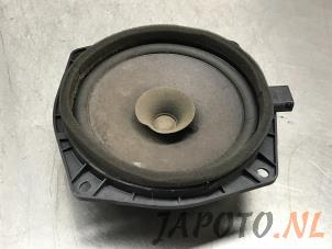 Usagé Haut-parleur Mitsubishi Pajero Canvas Top (V6/7) 3.2 DI-D 16V Prix € 19,95 Règlement à la marge proposé par Japoto Parts B.V.